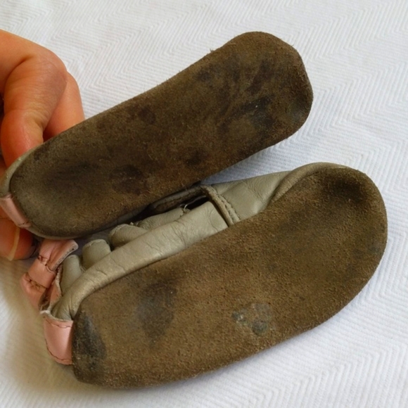 robeez genuine leather soft sole baby girl slippers crib shoes 0-6 months - Picture 5 of 8